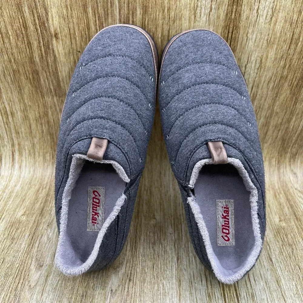 OluKai Mahana Slippers Men's Size‎ 10 Grey Quilted Textile Leather Slip On 10451